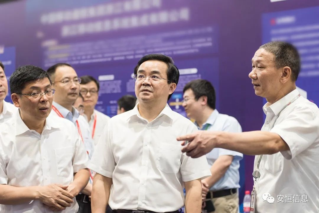 浙江省信息技術(shù)應(yīng)用創(chuàng)新聯(lián)盟成立領(lǐng)導(dǎo)參觀